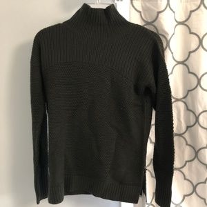Lulu lemon sweater
